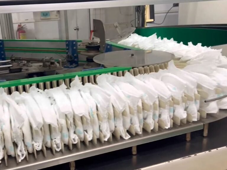 OEM baby diaper manufacturer factory production line for private label brands