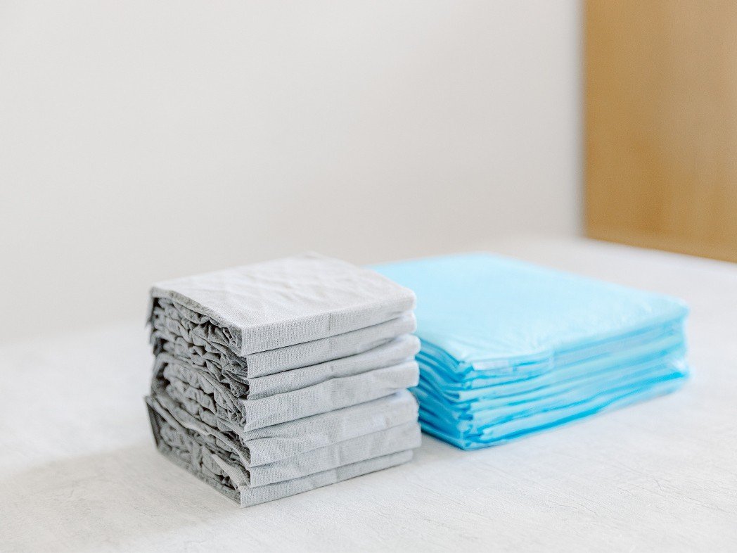 Adult diapers and disposable incontinence underpads for private label product ranges